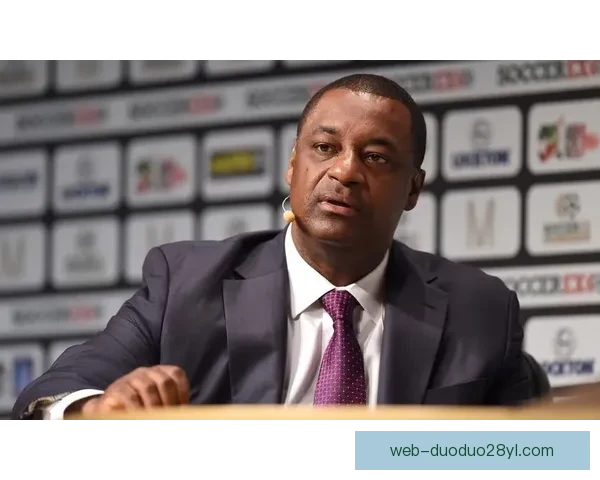 意足协主席商讨VAR改革事宜