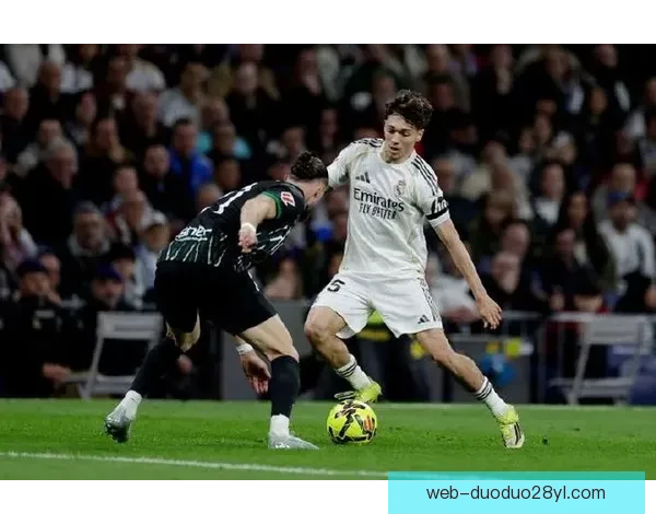 西甲联赛：皇家马德里以2比0击败贝迪斯